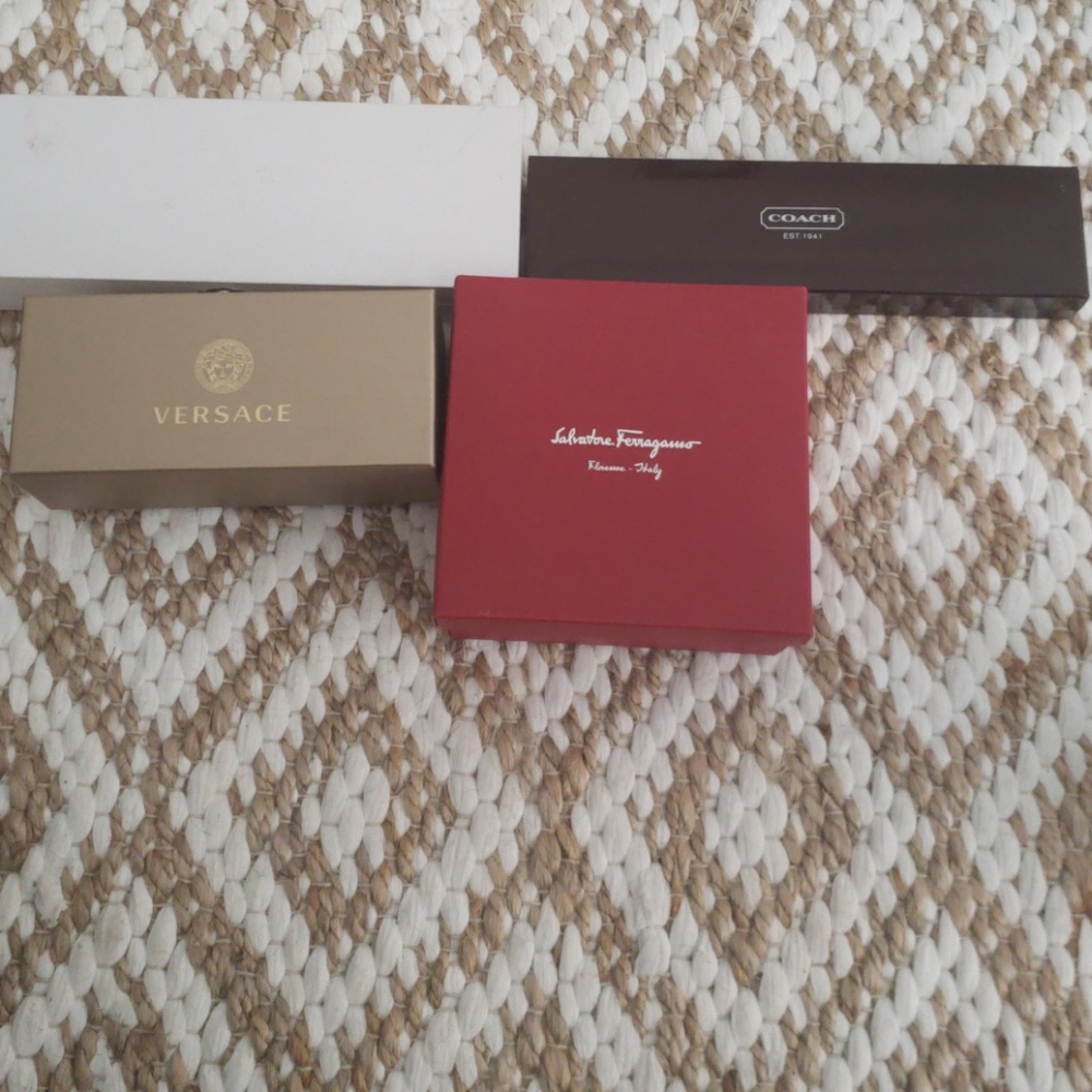 Boxes - Picture 3 of 3